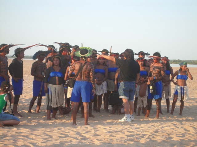 Grupo de índios, conversa