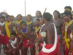 Índios posando para uma foto