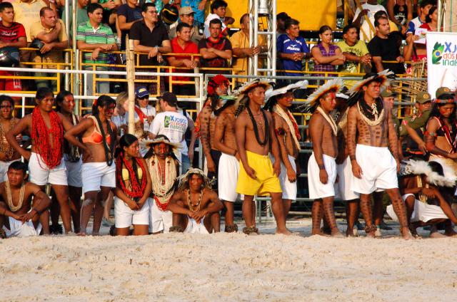 índios na arena