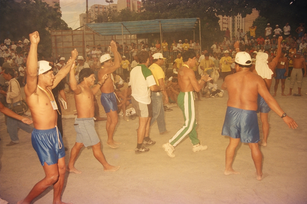 Índios comemoram