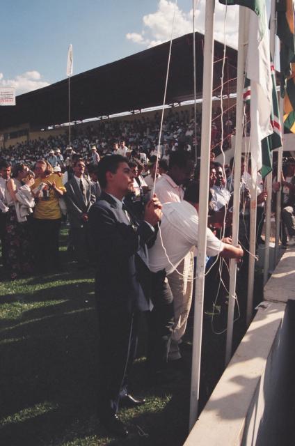 Hasteando a bandeira