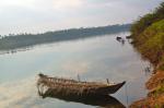 Canoa no rio