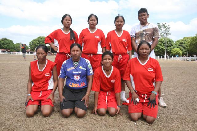 time de futebol feminino indígena